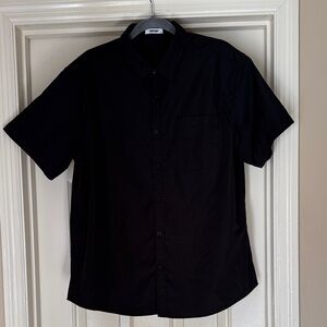 Men's Short-Sleeve Black Button-Down Shirt